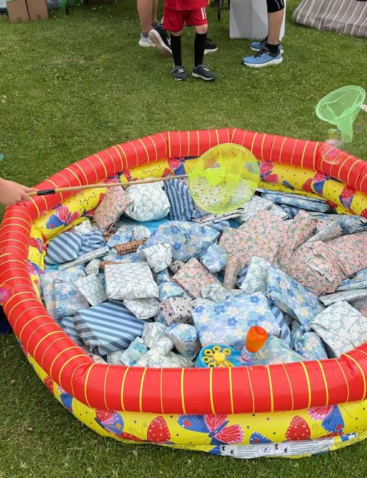 Karins foerste Klovnelob i Valsgaard. Uddeling af medaljer.