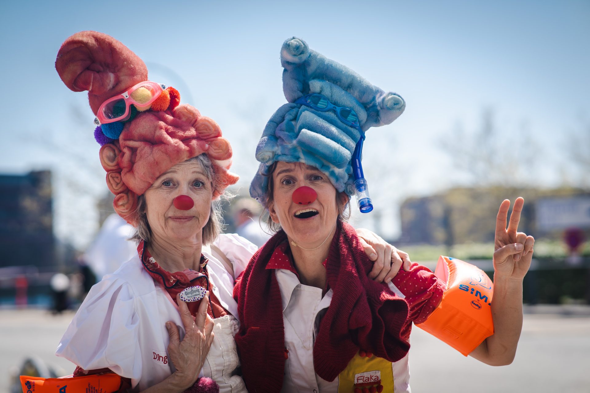 Hospitalsklovnene Dingdong og Flaka til Klovneløb